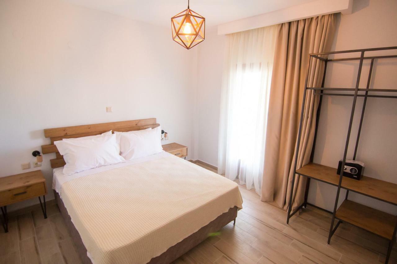 Casa Luxury Suites Paliouri Esterno foto